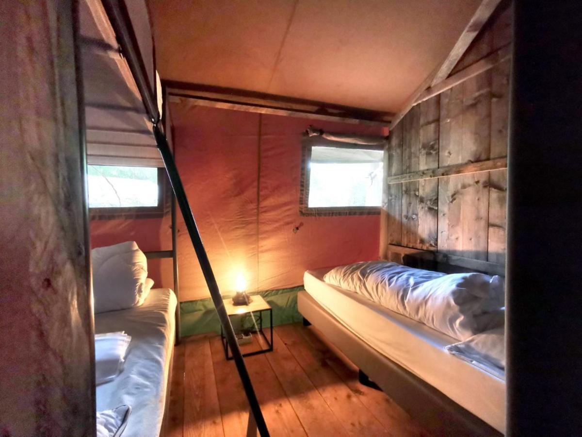 הולטן Glamping In Nature By Outdoors מראה חיצוני תמונה